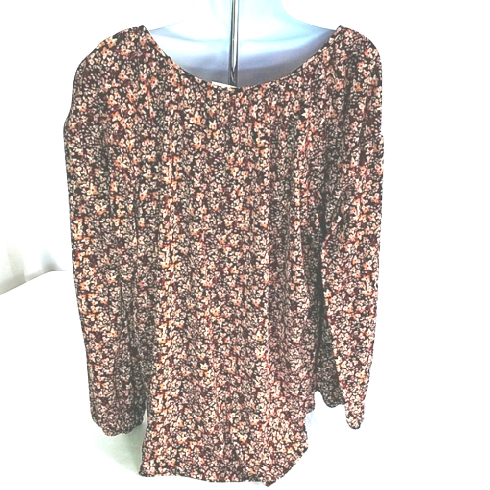 Ava & Viv Plus Size Black and Tan Floral Print Long Sleeve Blouse Size 1X - Picture 2 of 4